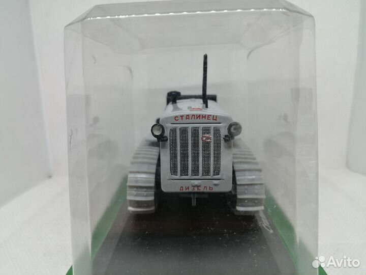 Модель Гусеничный трактор «Сталинец-65»