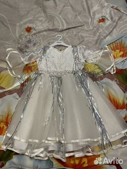 Новогодний(карнавальный)костюм снежинки