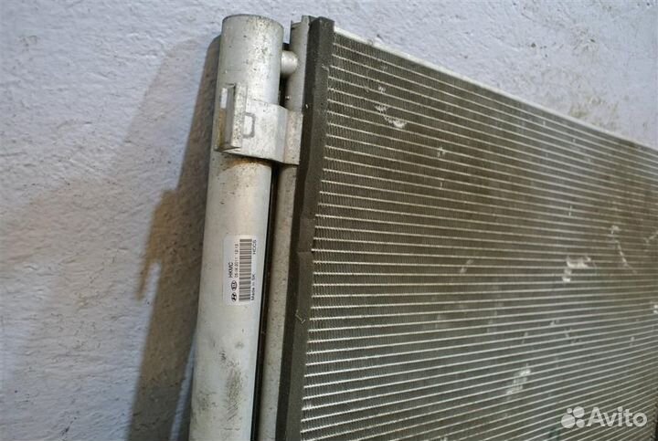 Радиатор кондиционера (конденсер) Hyundai i30 200