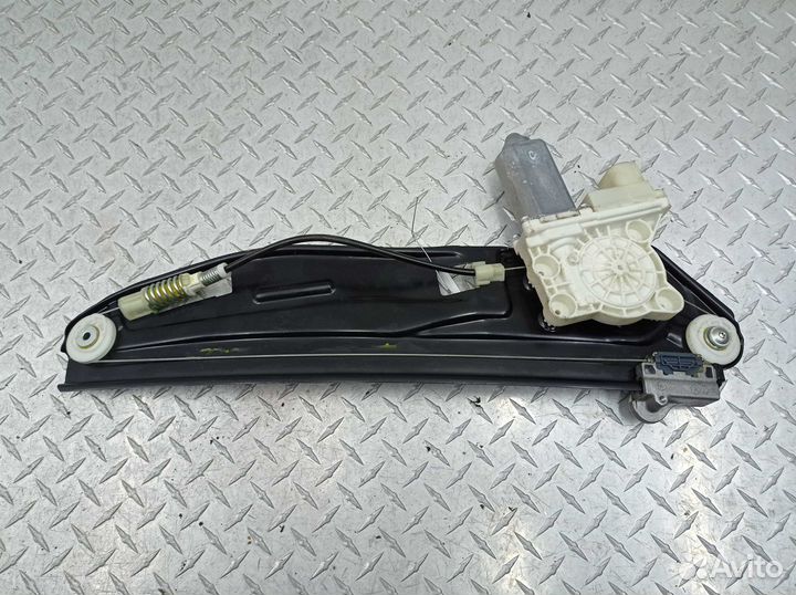 Стеклоподъемник задний правый BMW 7-Series E65/66 105964101