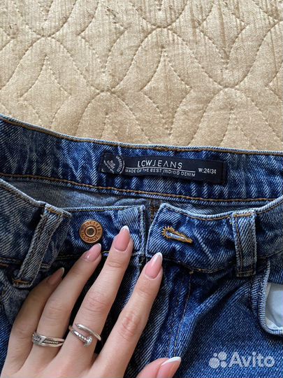 Джинсы женские