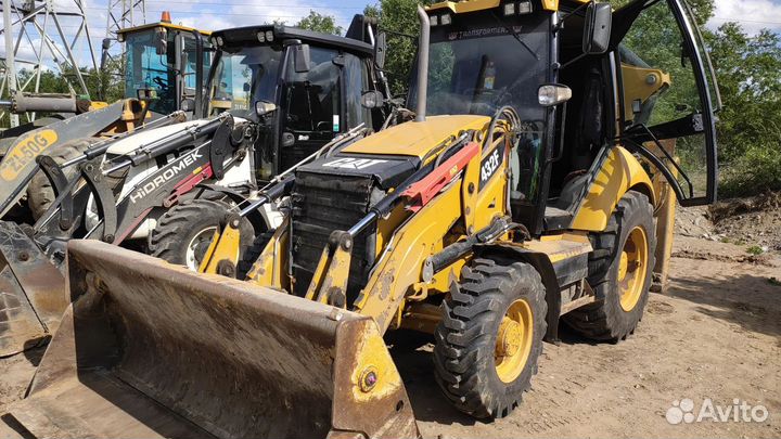 Аренда экскаватора-погрузчика с гидромолотом сат