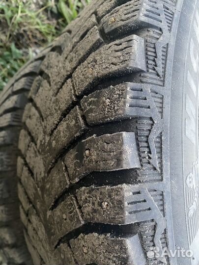 Michelin X-Ice North 4 195/65 R15