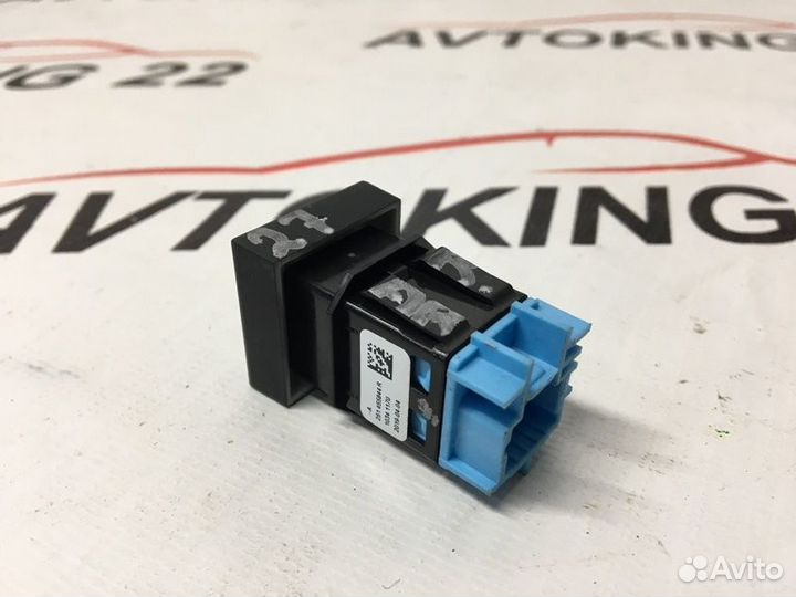 Кнопка антипробуксовочной системы Renault Arkana