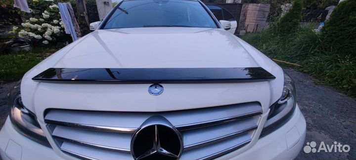 Спойлер на стекло w204