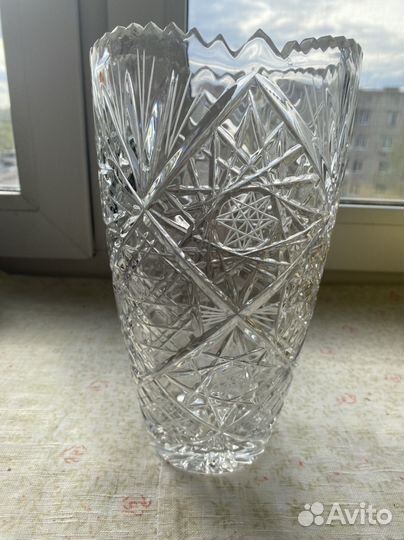 Хрустальная ваза