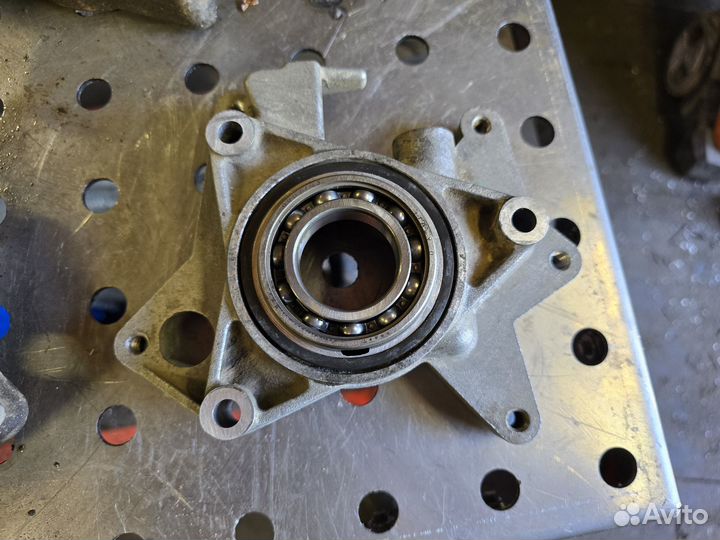 Корпус подшипника левого привода АКПП 5hp19 5hp24