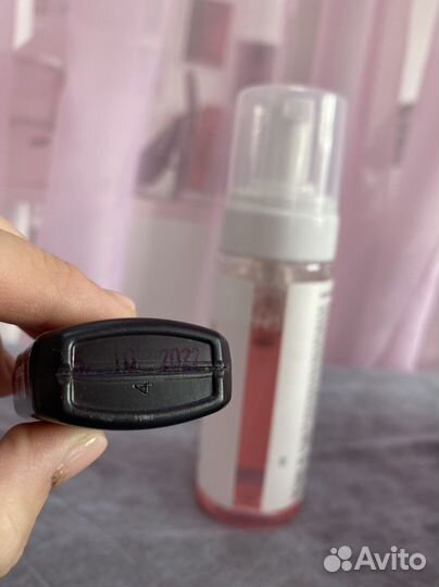 Очищающая пенка для ресниц и усилитель клея