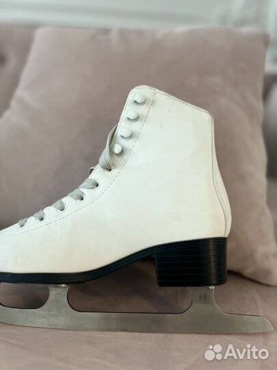 Коньки фигурные женские Nordway Sofia