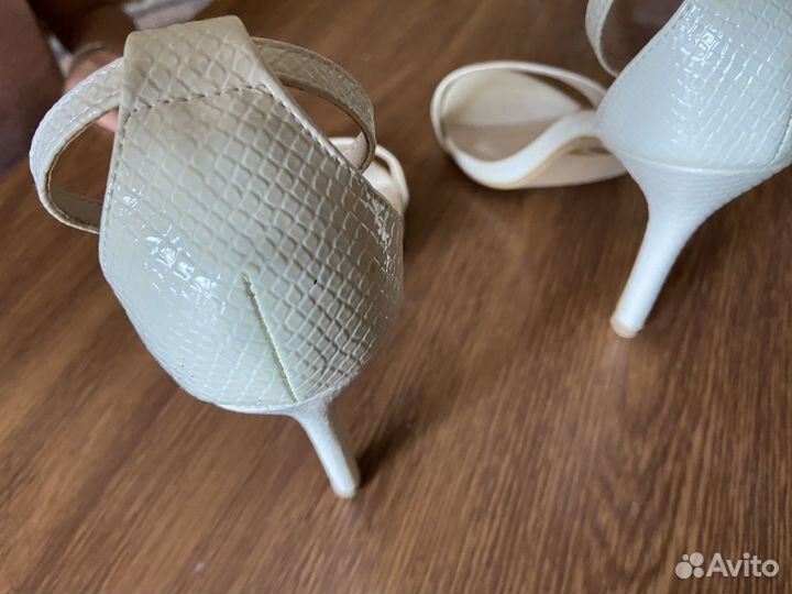 Туфли женские 39 размер