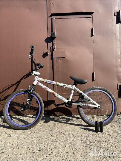 Велосипед трюковой BMX