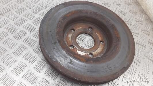 Диск тормозной передний jeep grand cherokee WK (93