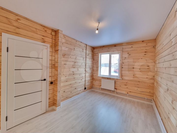 Дом 107 м² на участке 8,6 сот.