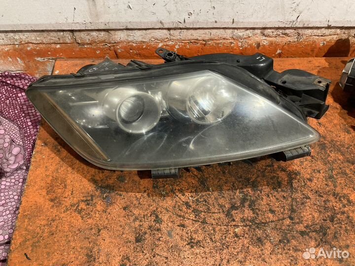 Фара правая ксенон Mazda CX 7 2007-2012