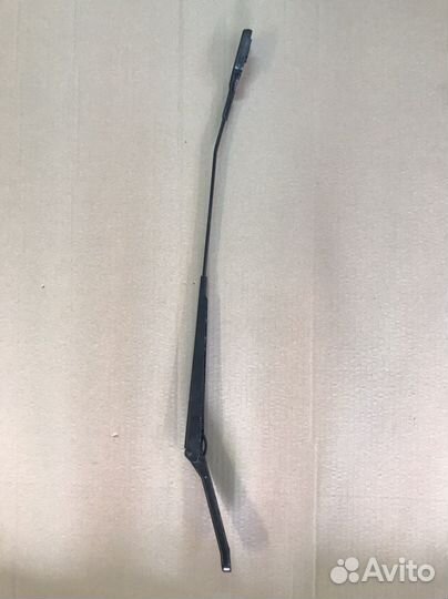 Поводки дворников Peugeot 308