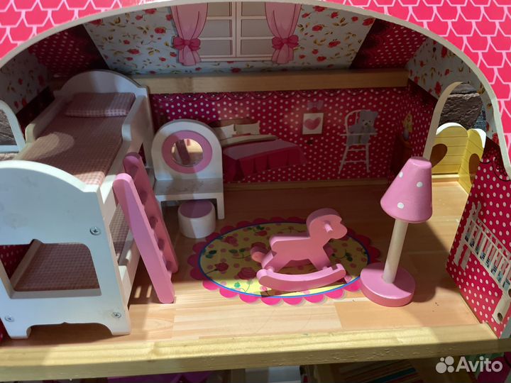 Домик кукольный