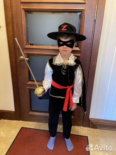 Новогодний костюм для мальчика «Зорро»