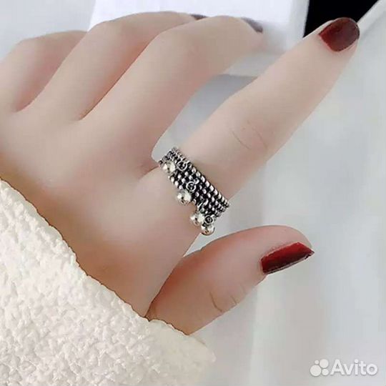 Серебряное кольцо