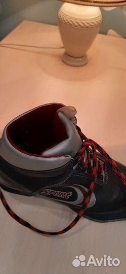 Ботинки лыжные детские