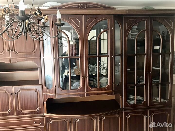 Стенка в гостиную