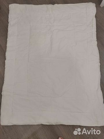 Одеяло в детскую кроватку б/у