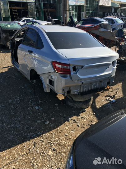 Разбор веста (Лада Веста)