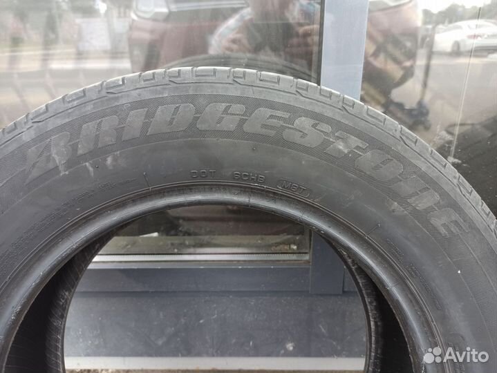 Bridgestone Dueler H/P 215/65 R16 98H