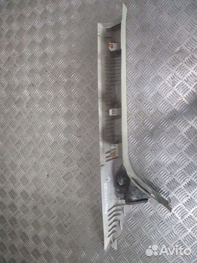 Накладка стойки ford BK31V03511