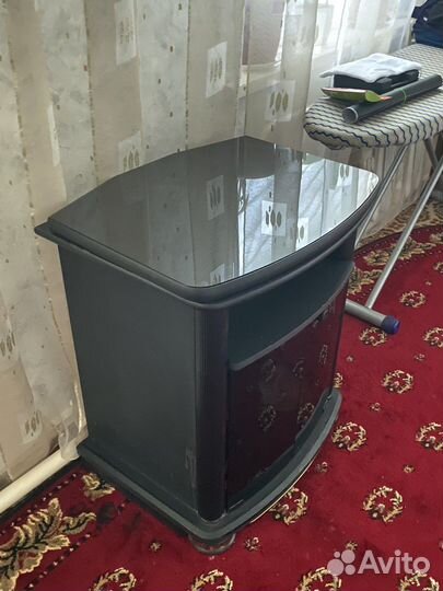 Подставка под телевизор