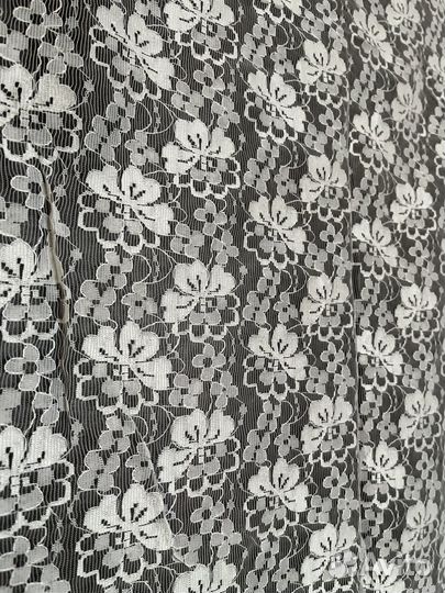 Отрезы разной ткани для рукоделия