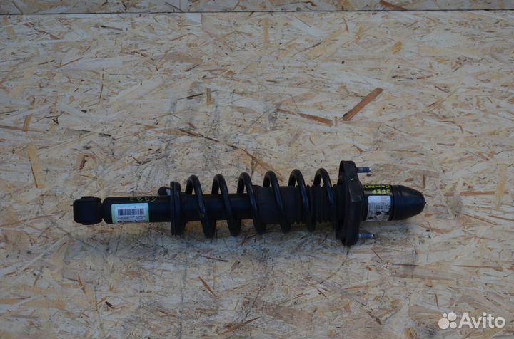 Стойка амортизатора задняя Jeep Compass MK49 2011+