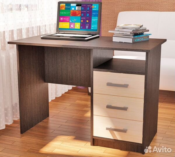 Письменный стол