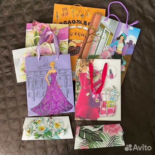 Набор подарочных пакетов