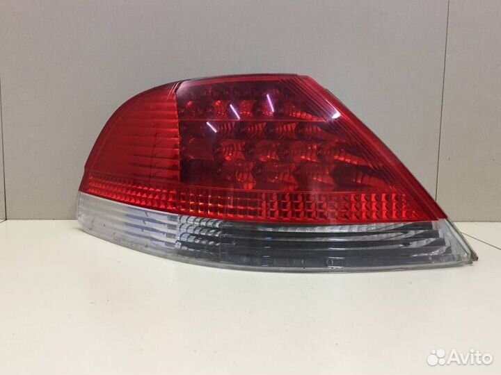Фонарь задний наружный левый BMW 7-Series E65,E66