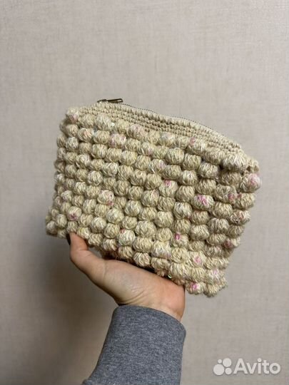 Вязаные косметички ручной работы