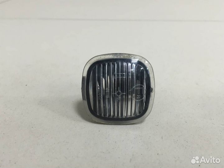 Повторитель на крыло Skoda Rapid 2012-2020