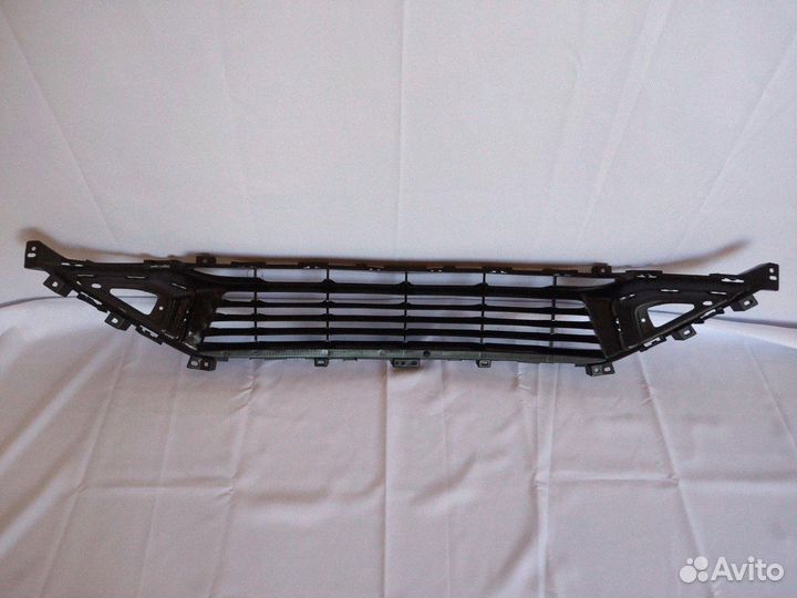 Решетка Переднего бампера Geely Coolray