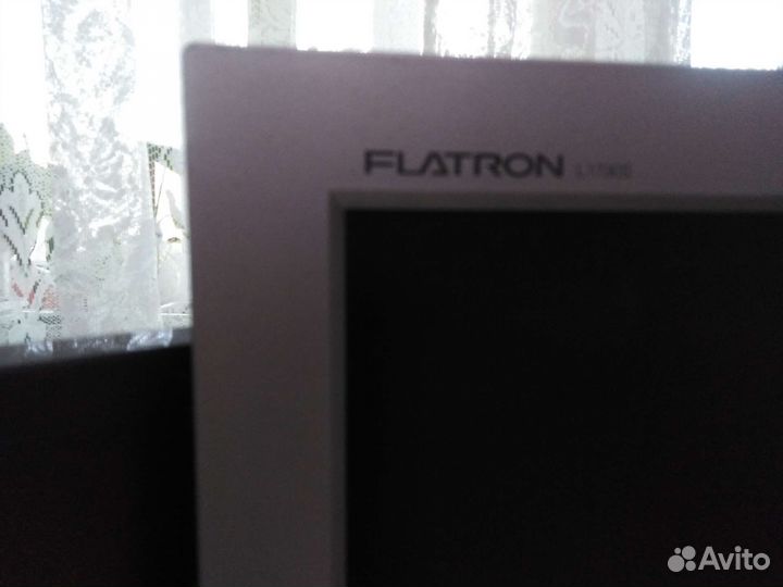 Монитор ЖК LG 19