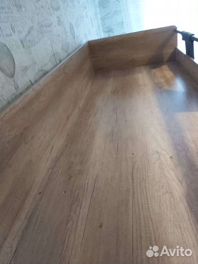 Двухъярусная детская кровать с лестницей комодом