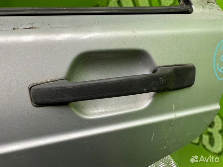 Дверь задняя левая Mercedes-Benz 190E W201 M102