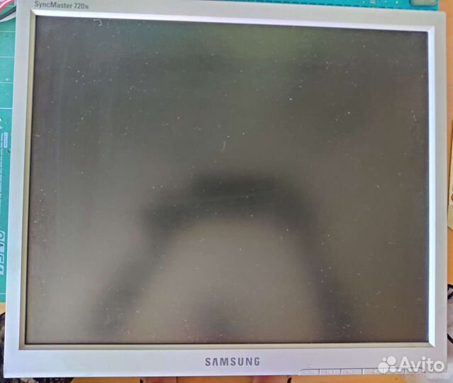 Мониторы LCD 15