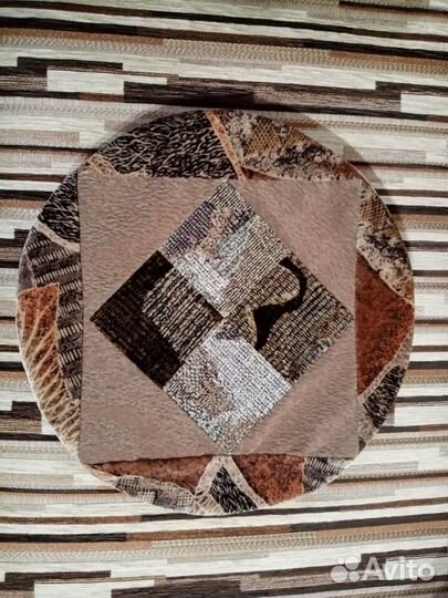 Чехол подушка на табурет,рисунок и цвет разные