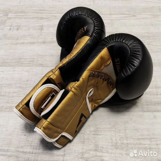 Перчатки боксёрские Title Boxing Ali Infused 16 oz