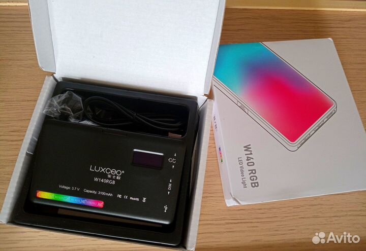 RGB LED видеосвет W140