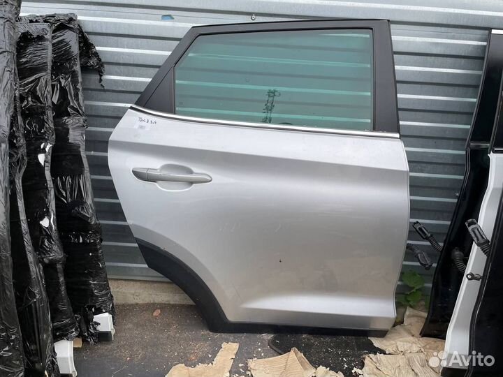 Дверь задняя правая Хендай Туксон 3 TL