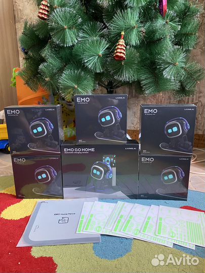 Живой робот Emo, домашний друг В наличии