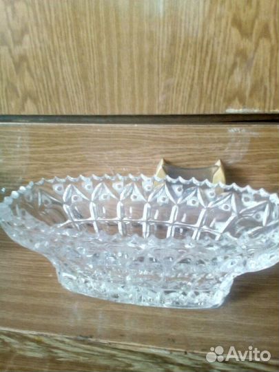 Ваза хрустальная