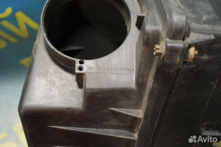 Корпус воздушного фильтра Ford Focus 1