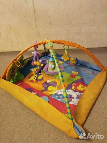 Развивающий коврик tiny love музыкальный + игрушки