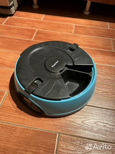 Автоматическая кормушка для собак / кошек Feed-Ex